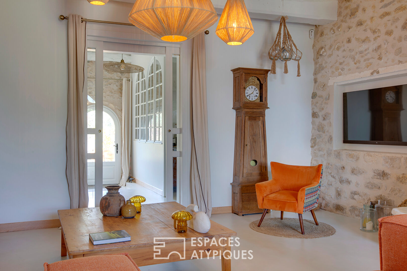 17th century property in Guiche, fully renovated