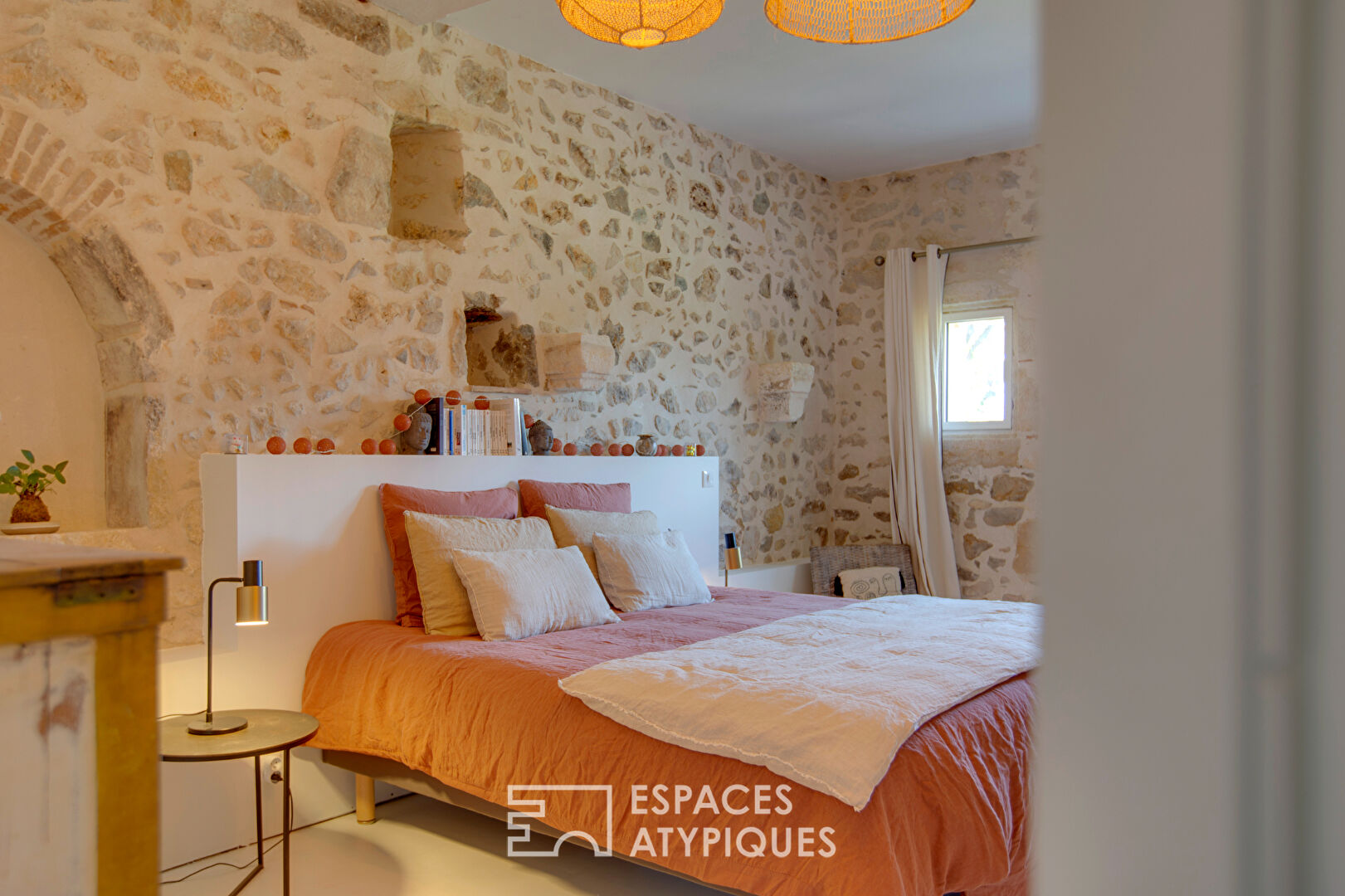 17th century property in Guiche, fully renovated
