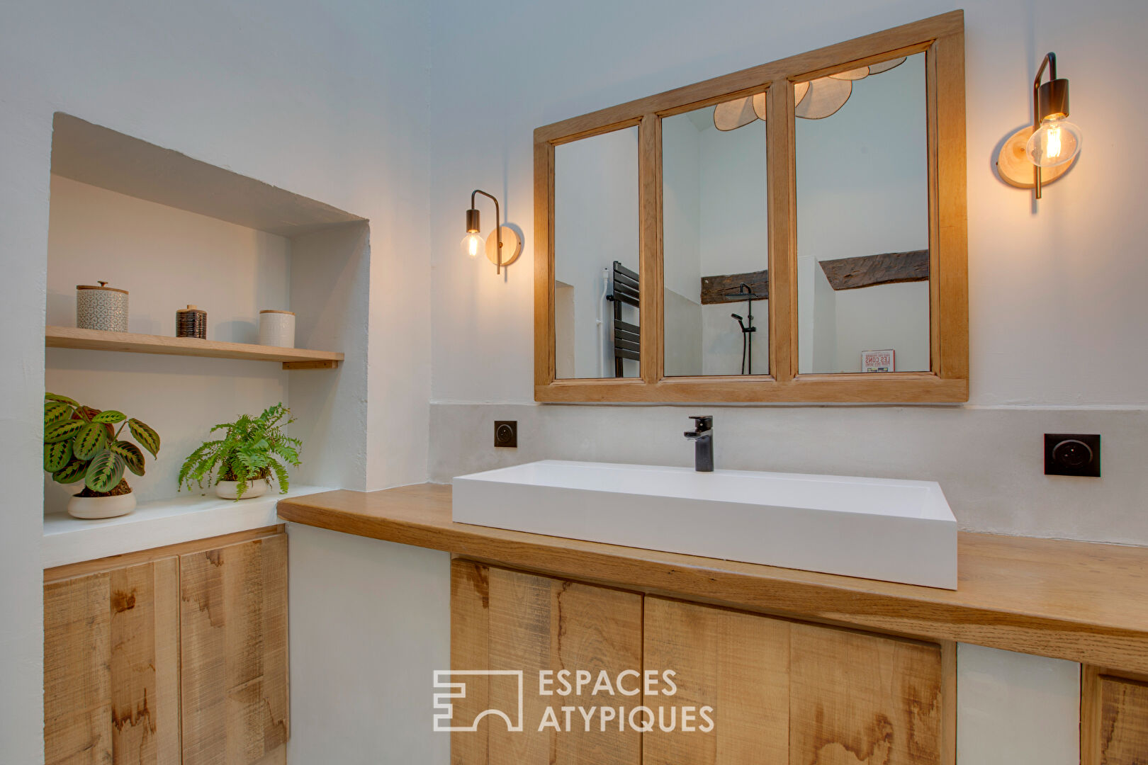 17th century property in Guiche, fully renovated
