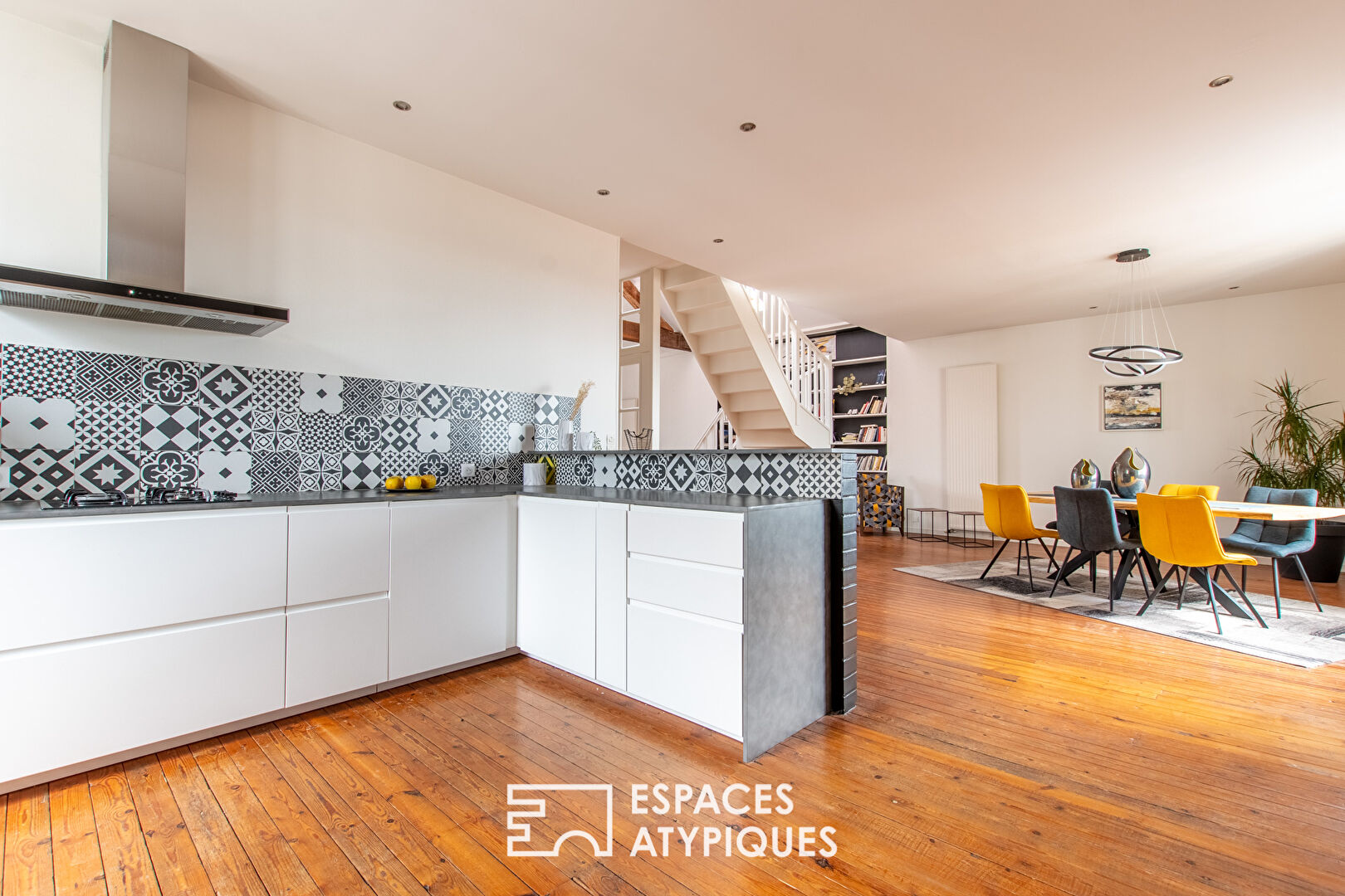 Charming duplex in downtown