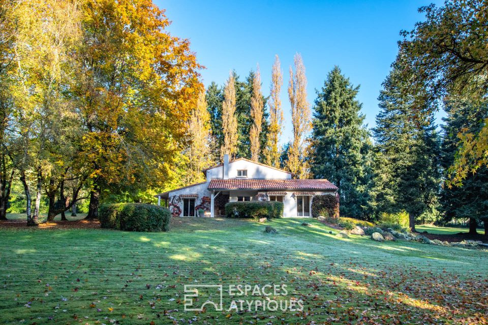 79140 CERIZAY - Maison d'architecte dans un cadre verdoyant - Réf. Ch1537