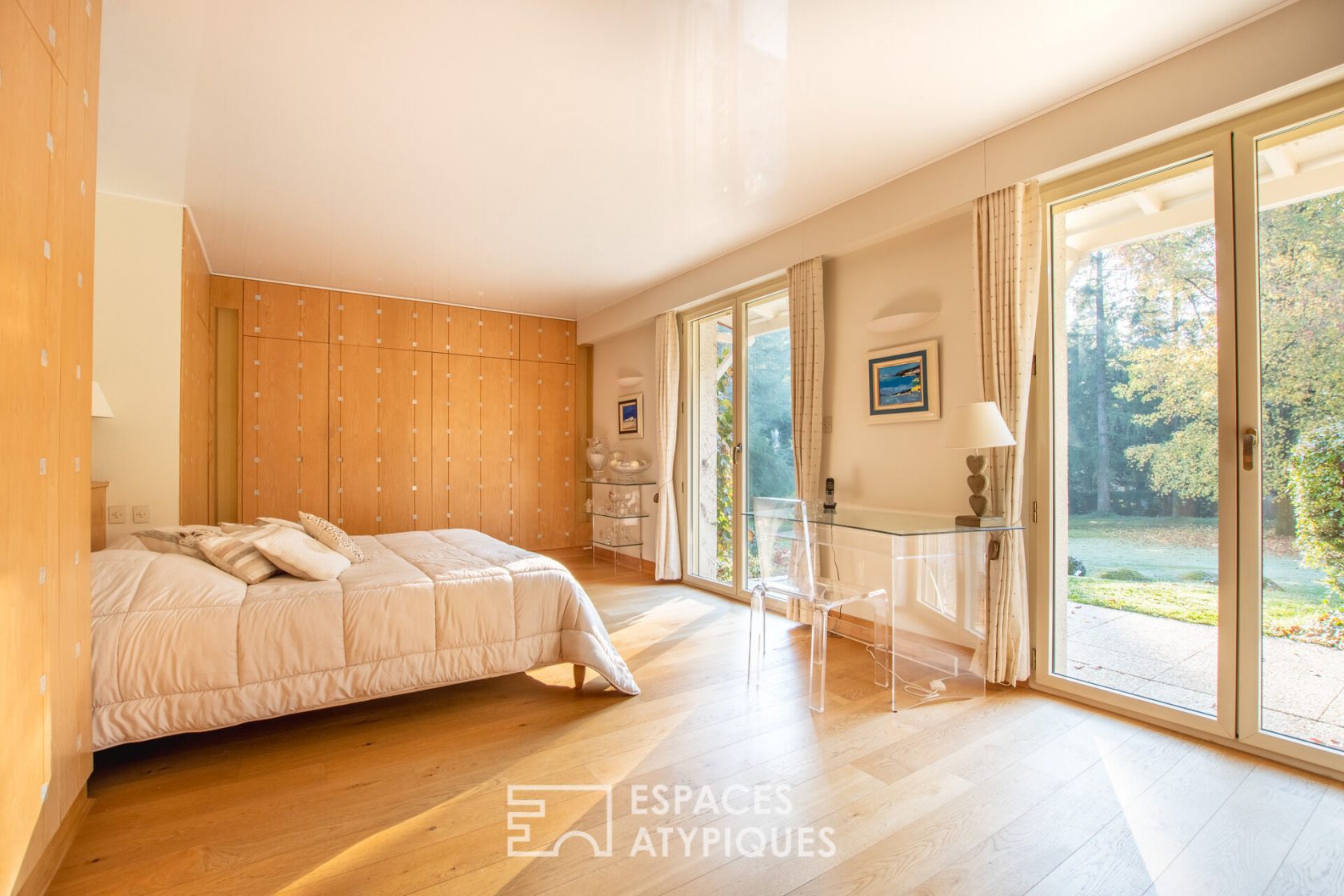 Maison d’architecte dans un cadre verdoyant
