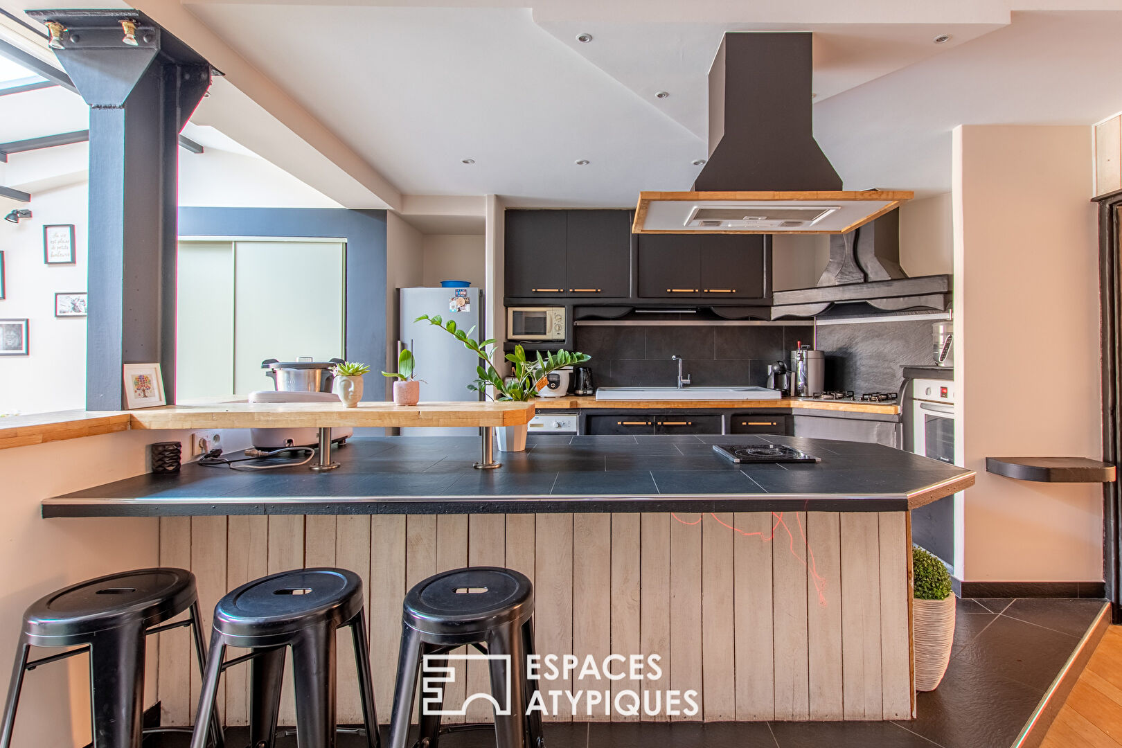 Maison rénovée : entre chaleur et luminosité