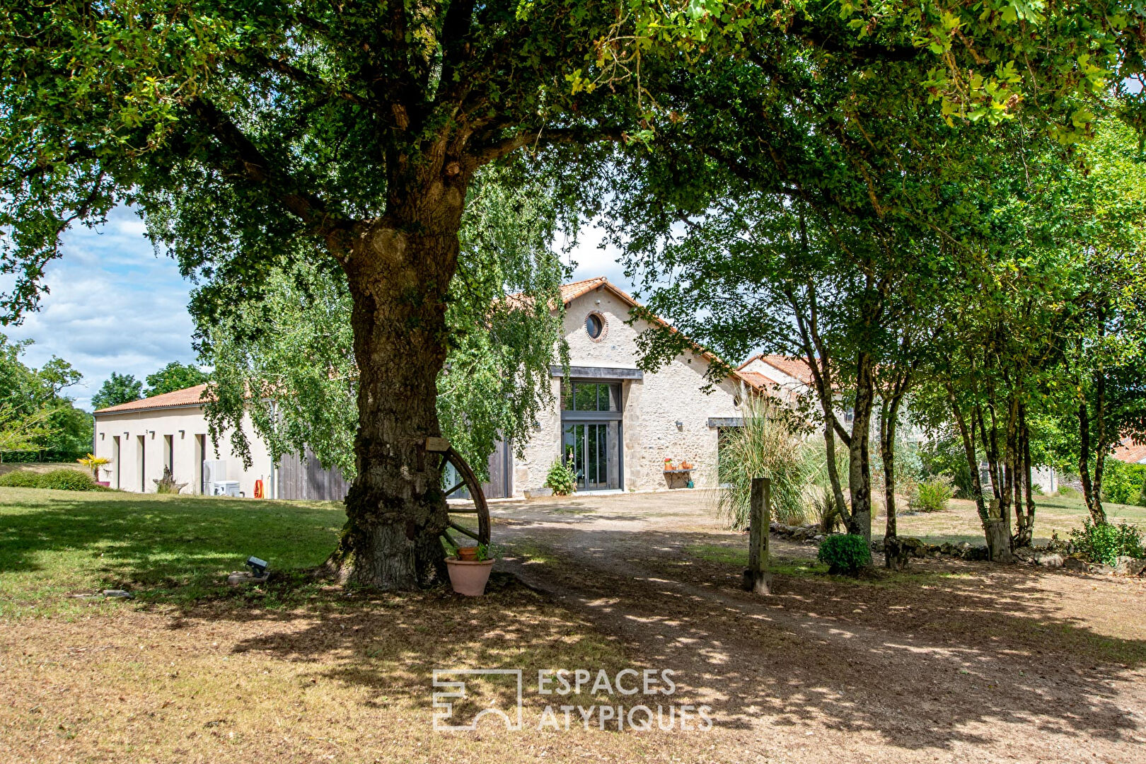 Magnifique propriété avec maison d’hôtes en campagne