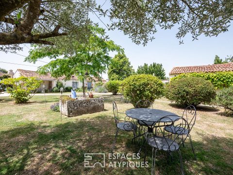 Propriété avec gîtes et piscine au charme bucolique
