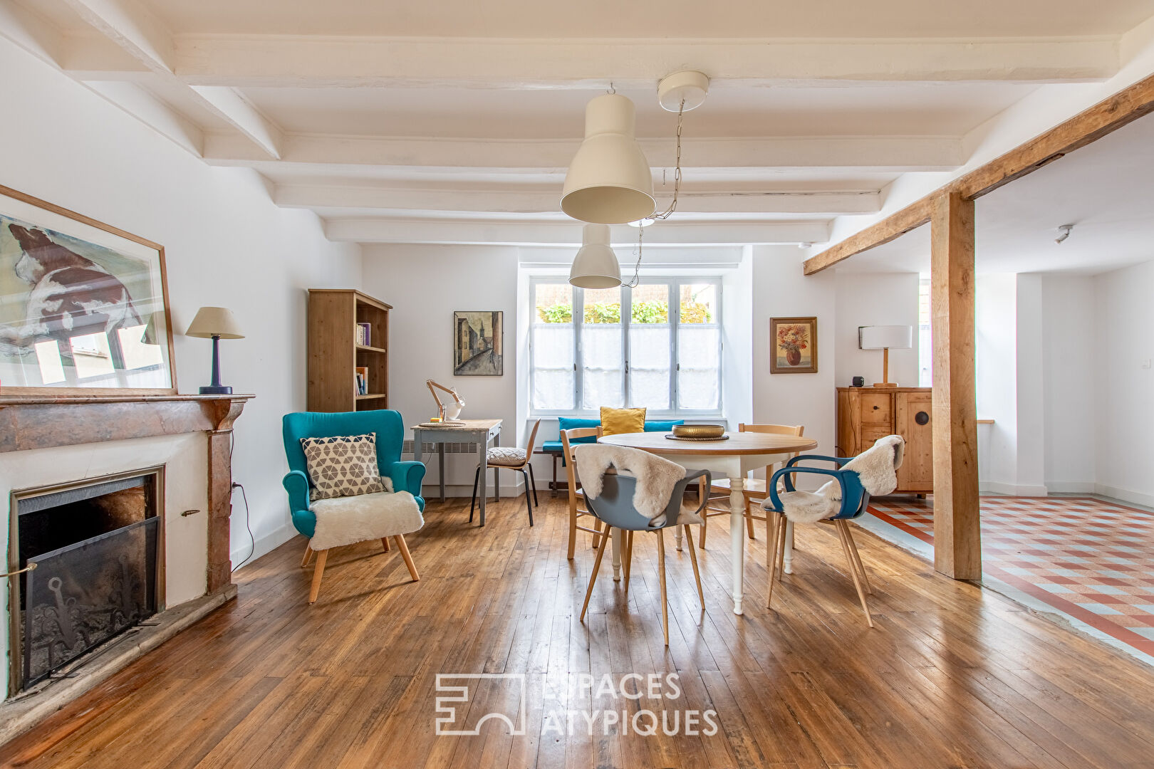 Maison de charme au coeur d’une petite cité de caractère