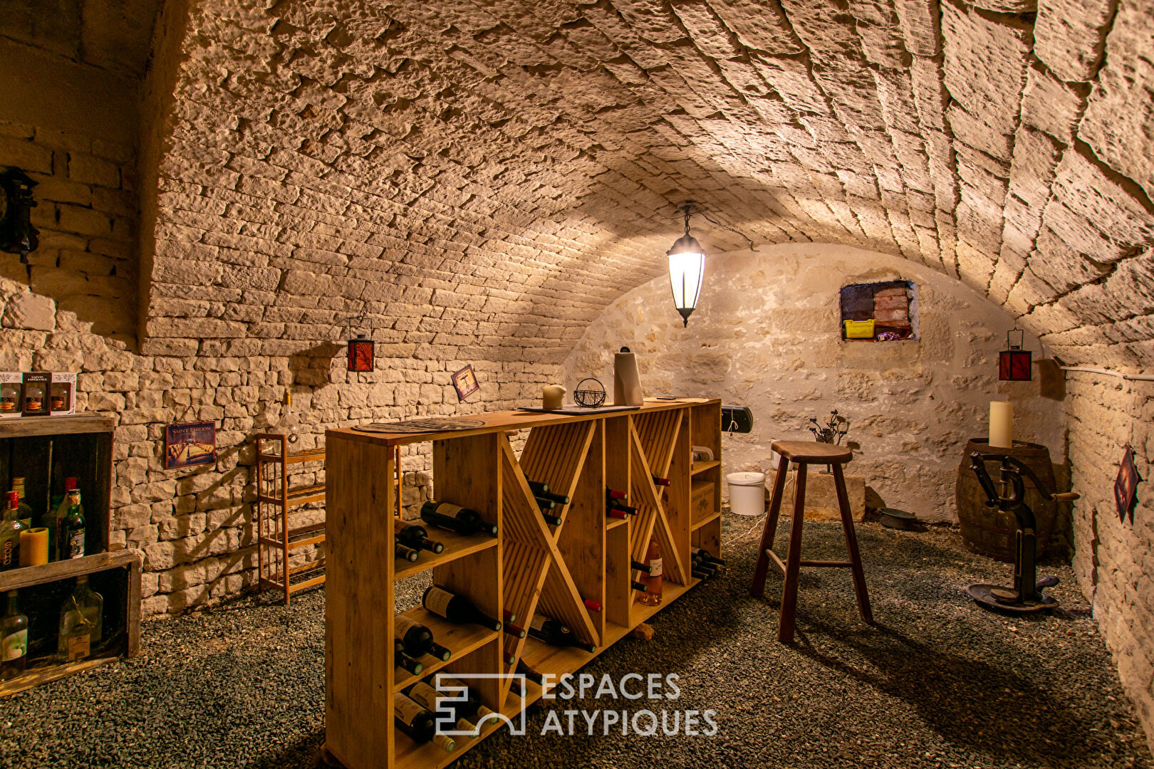 Renovated bourgeois house in the heart of town