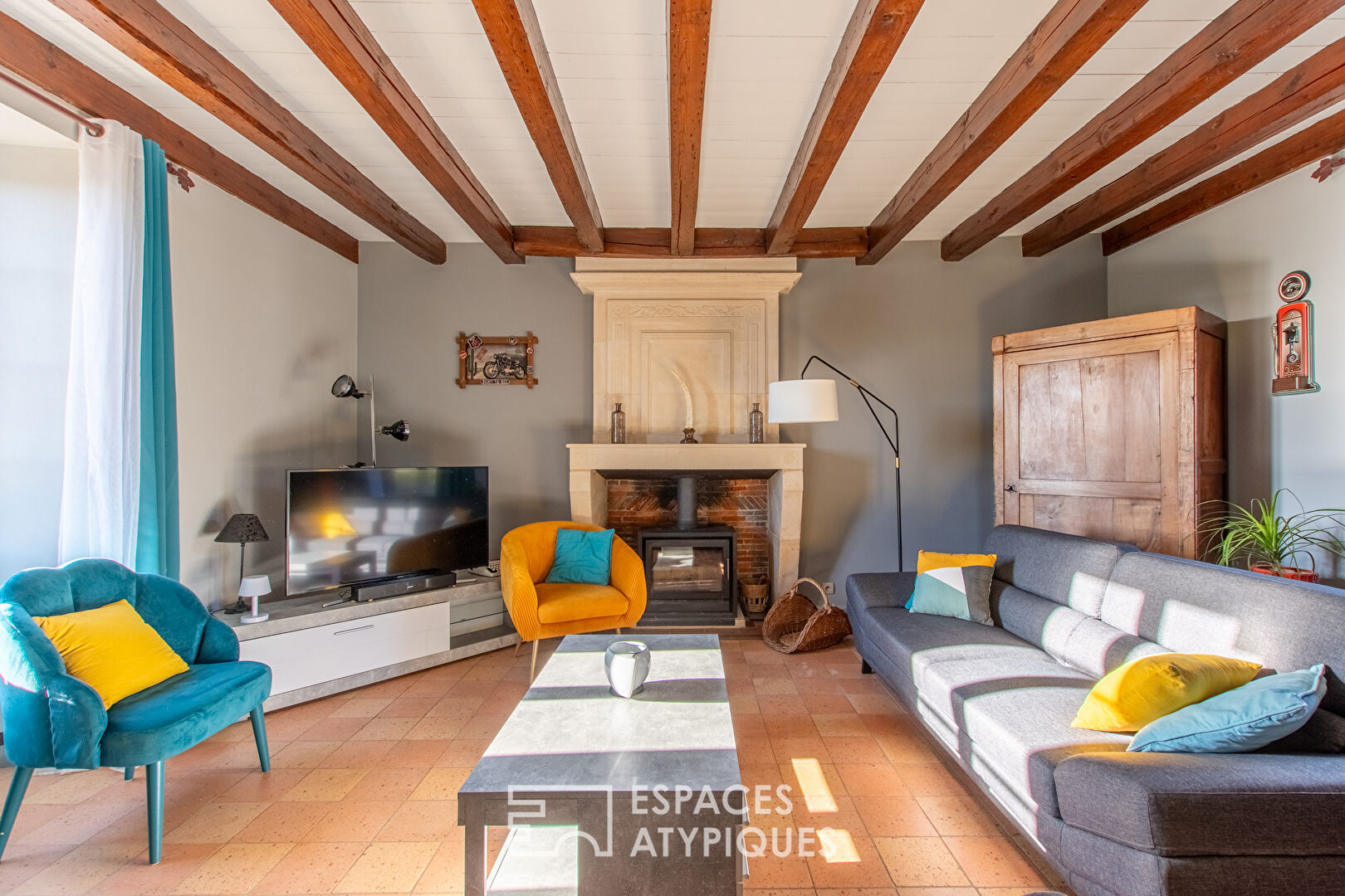 Charming 18th century property with gîtes and wellness area