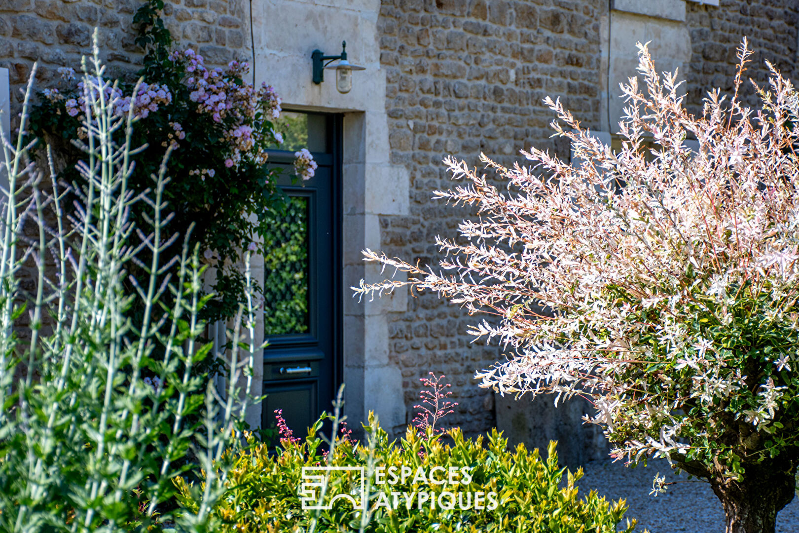 Charming 18th century property with gîtes and wellness area