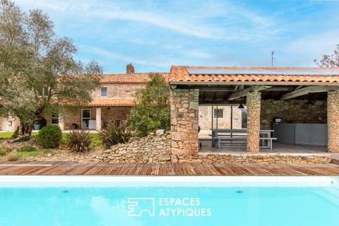 Farmhouse, swimming pool and outbuilding in a bucolic setting