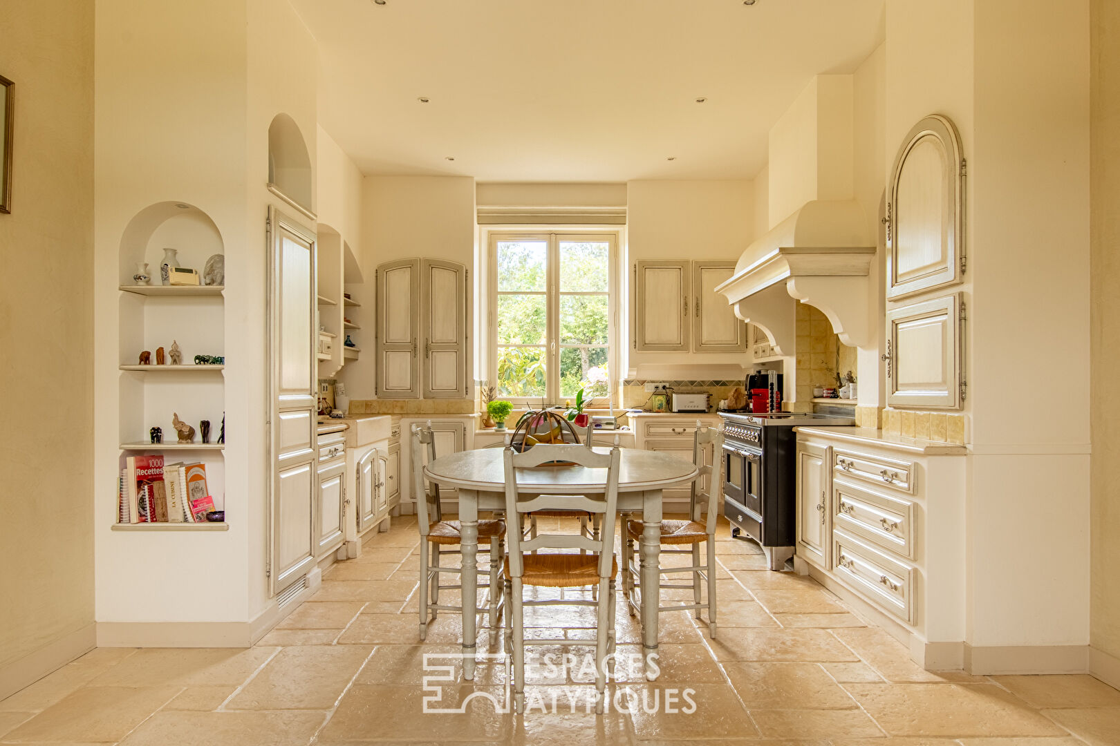 Beautiful Property in Pure Vendée Style
