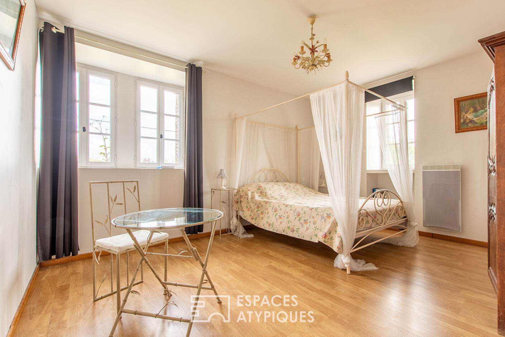 Authentic character property in the Vendée countryside