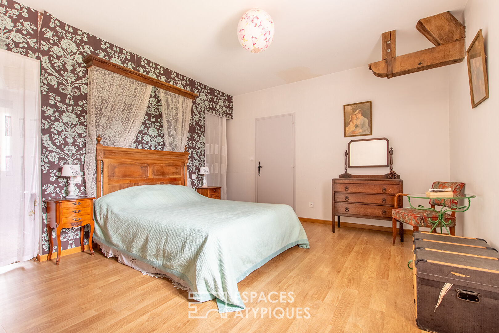 Authentic character property in the Vendée countryside