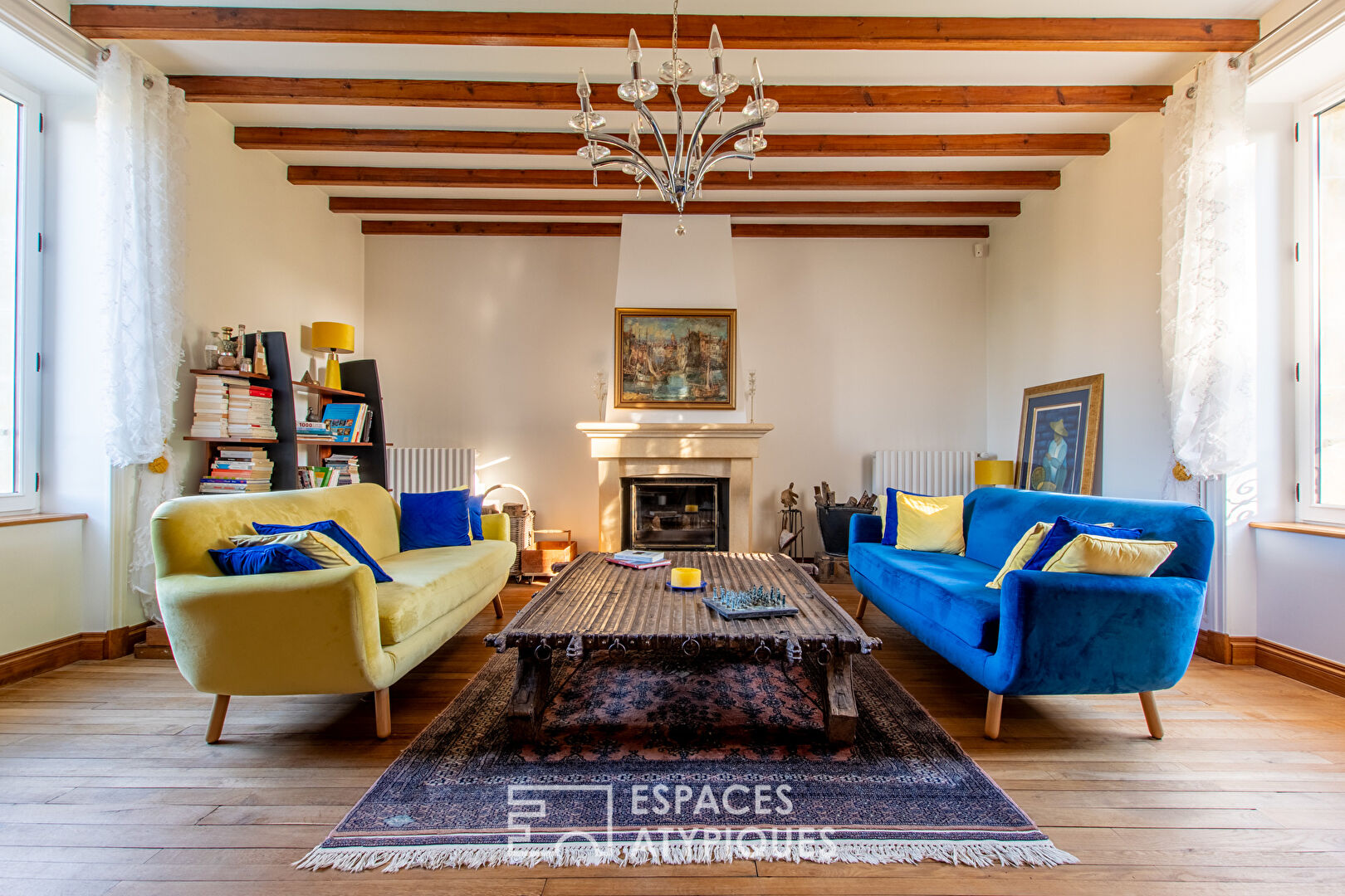 Charming property with swimming pool in a bucolic environment