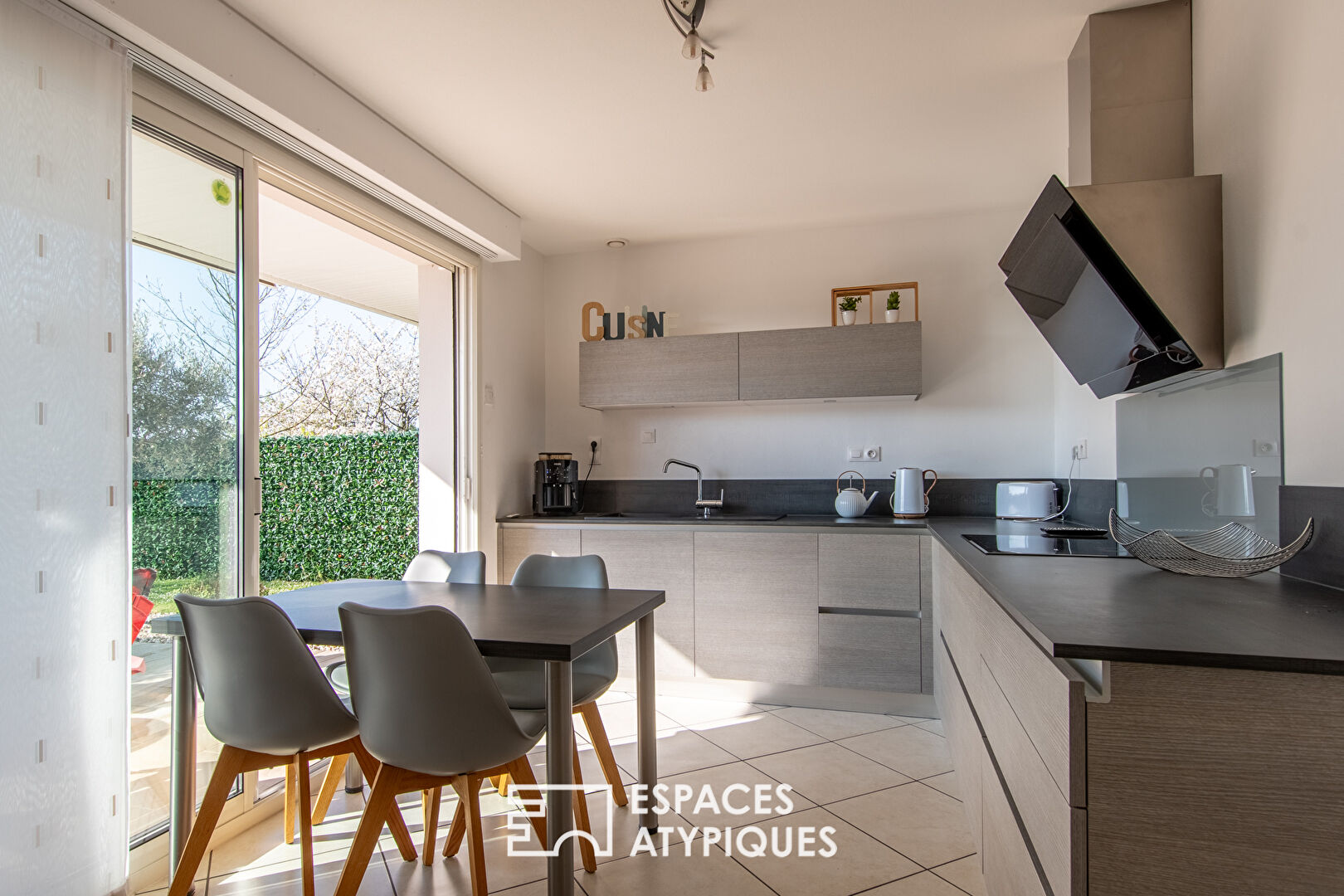 Beautiful property with wellness area and Eiffel workshop