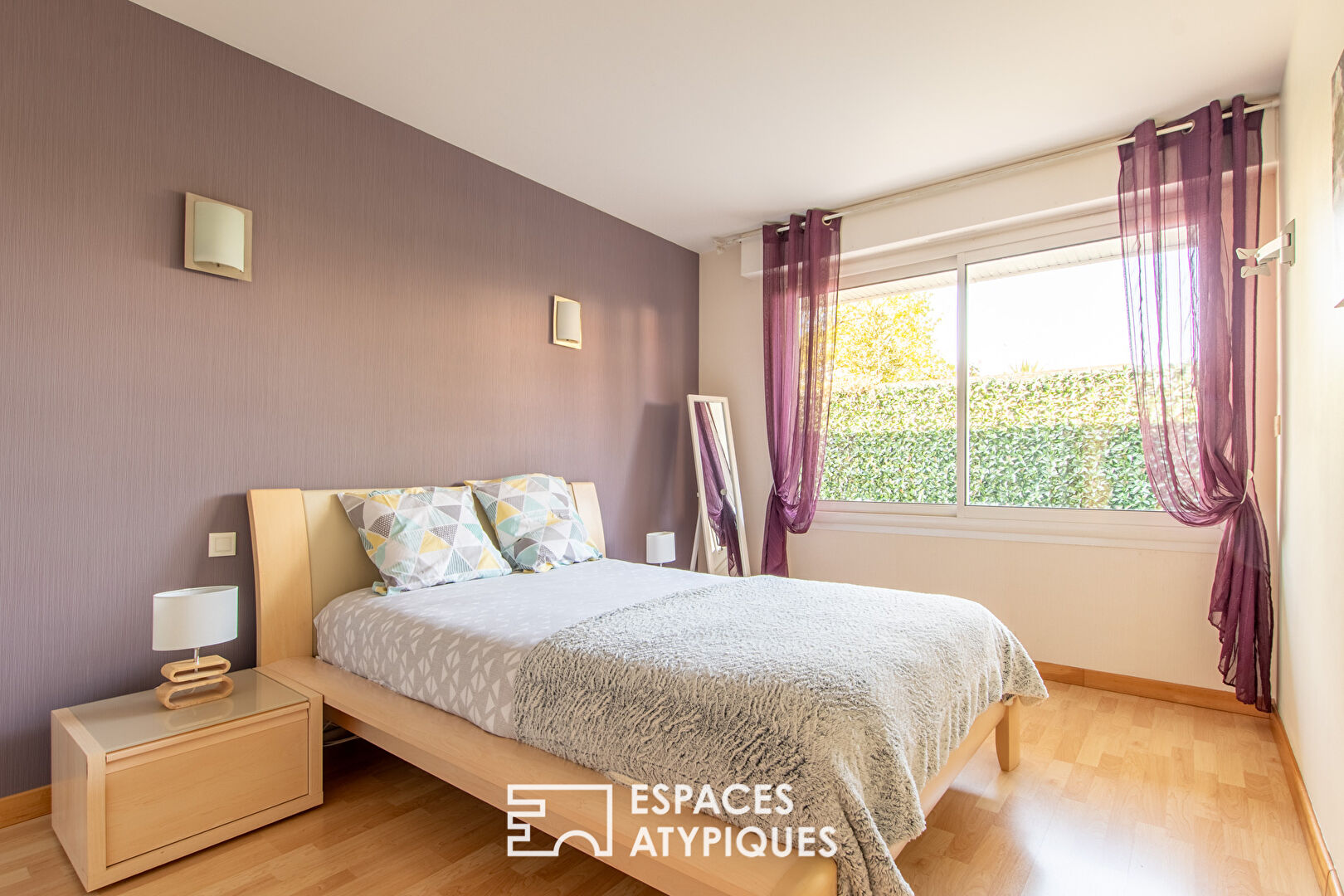 Beautiful property with wellness area and Eiffel workshop