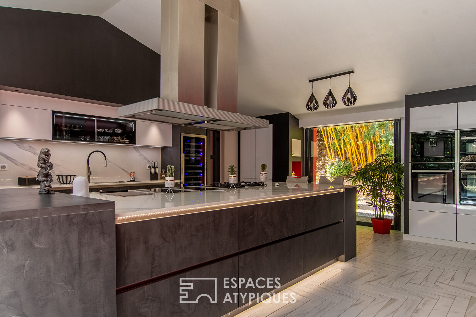 A high-end haven of peace in a green setting