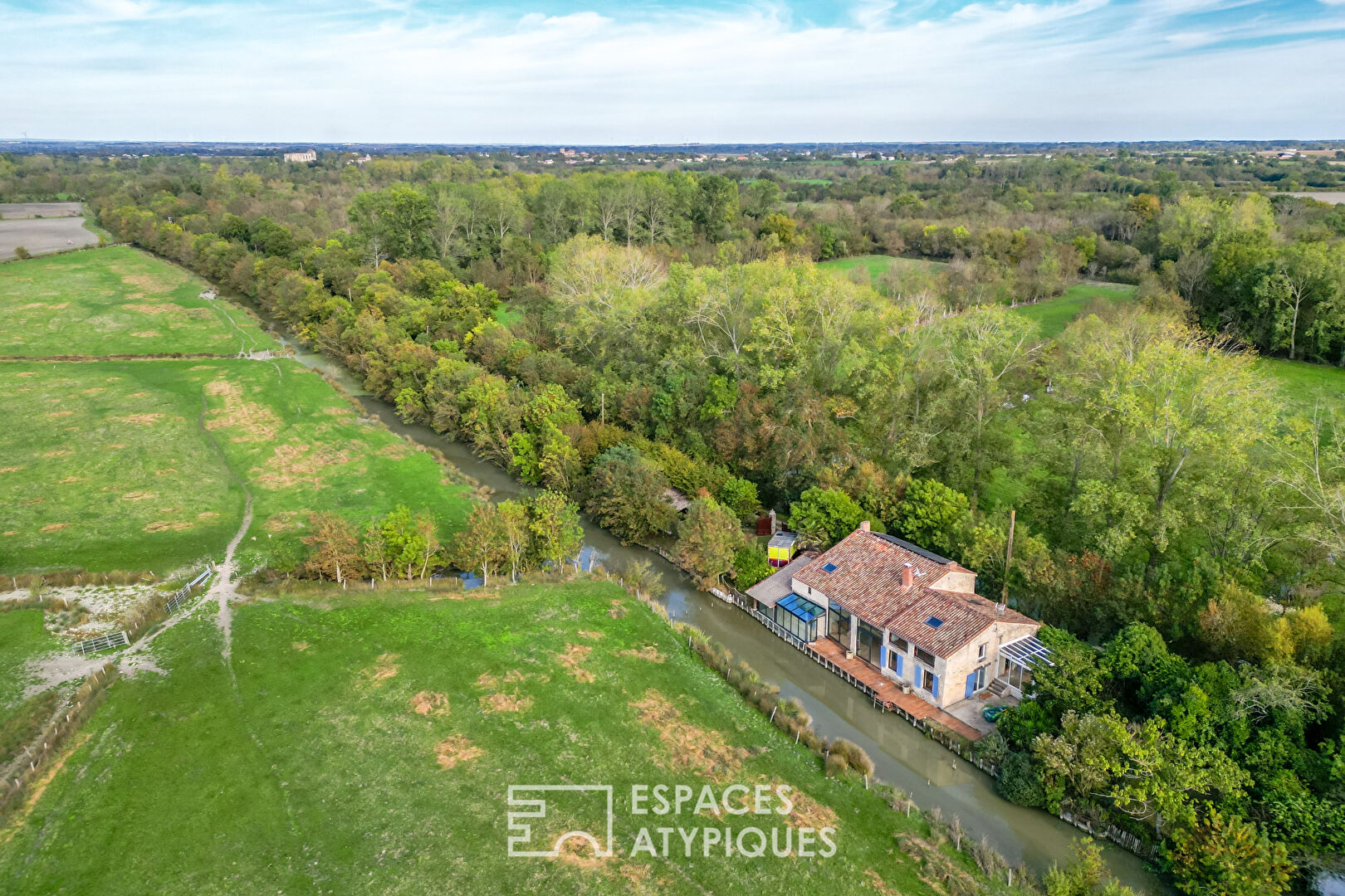 Charmante maison insolite au coeur du marais