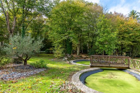 Maison d’architecte avec parc paysager