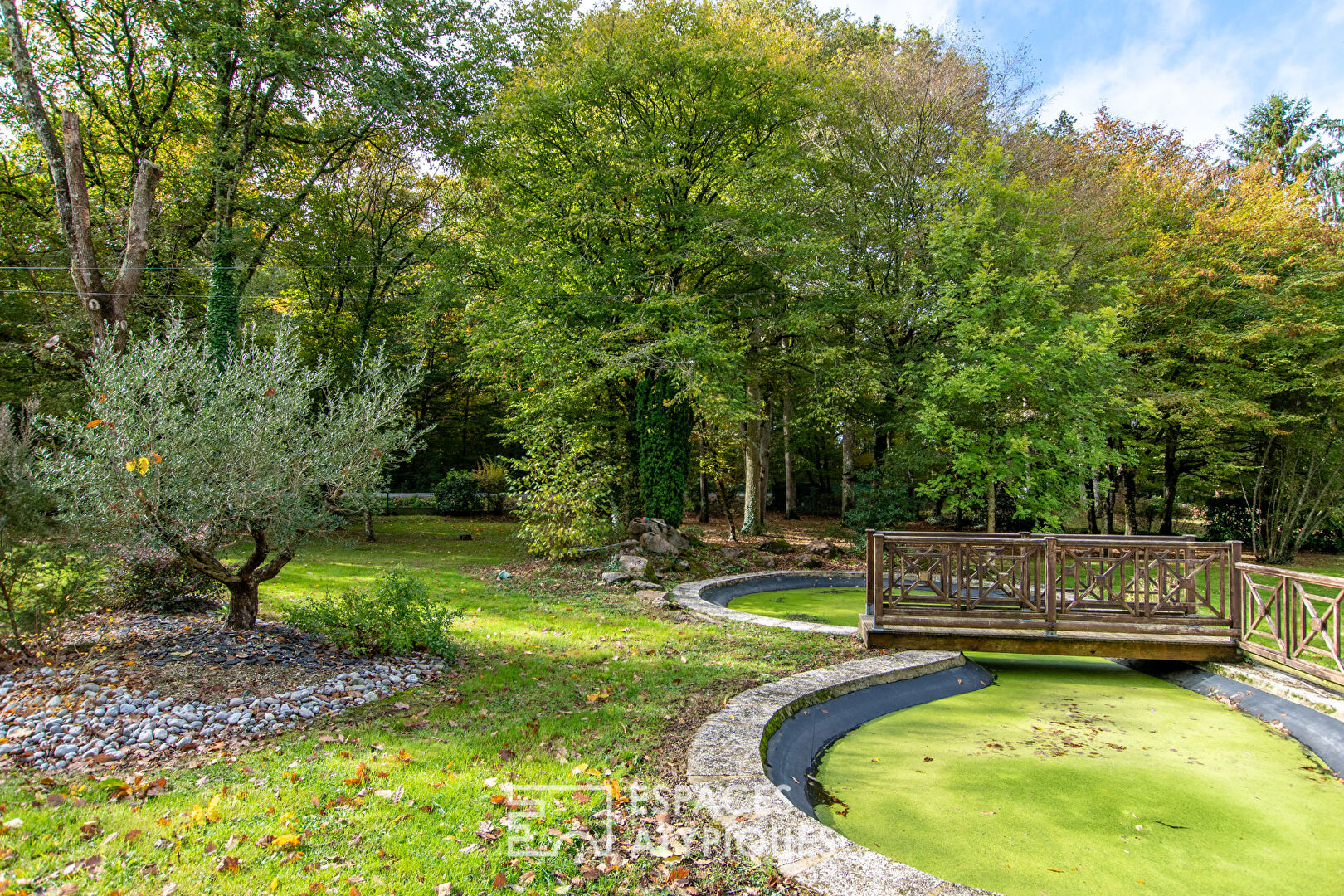 Maison d’architecte avec parc paysager