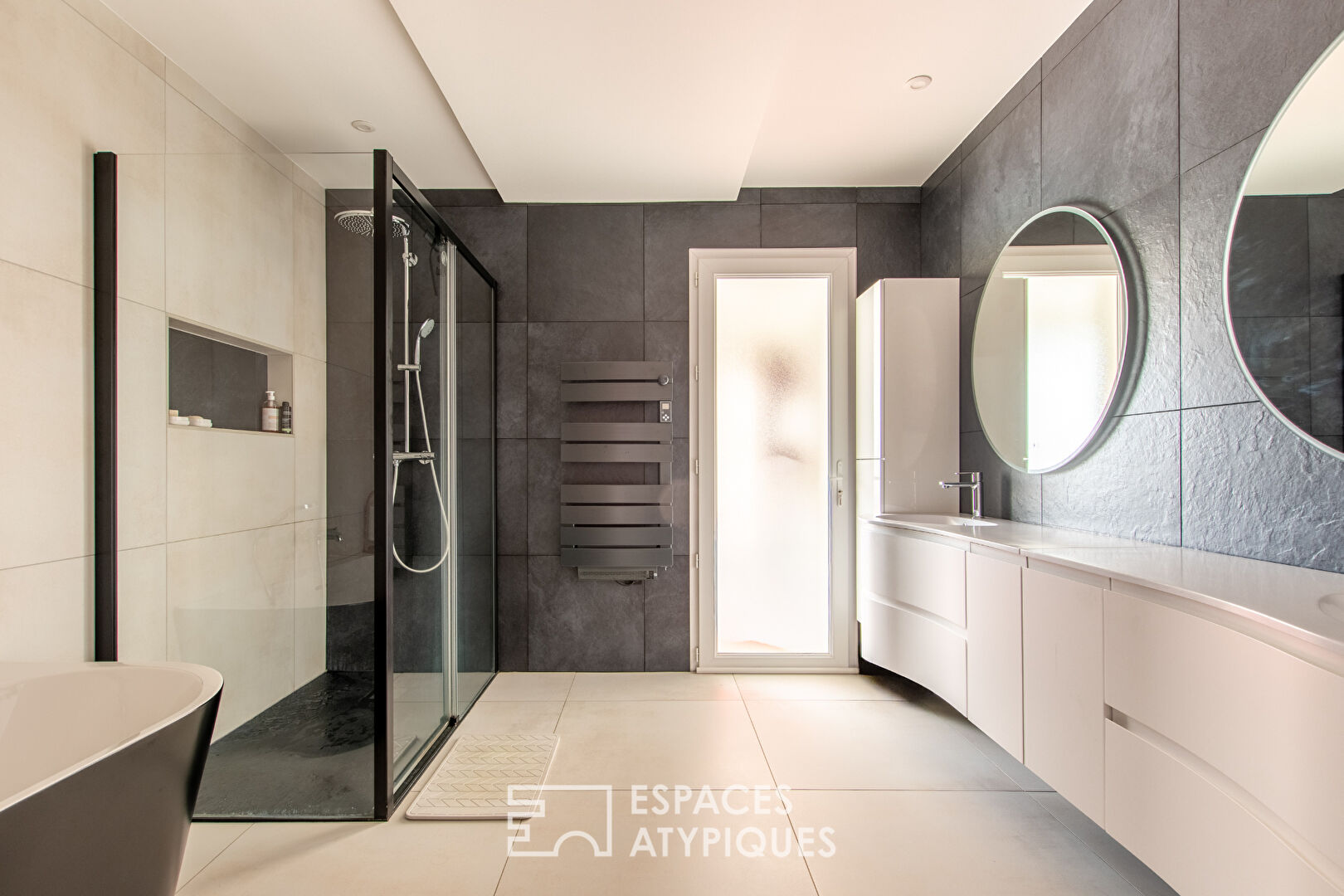 Belle villa méditerranéenne et sa maison d’amis