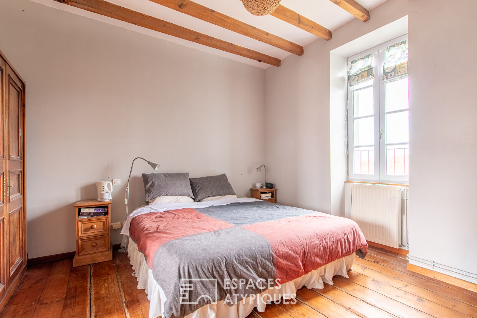 Former school renovated with a view of the river