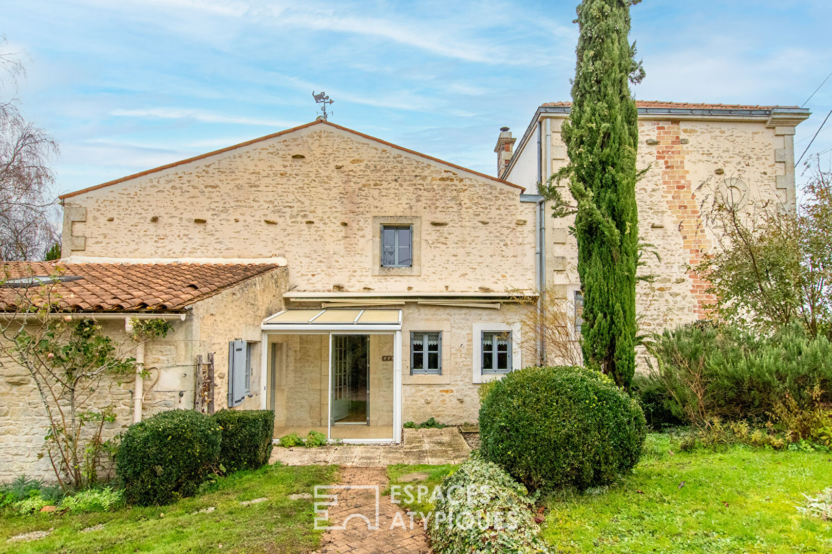Grande maison bourgeoise au coeur de Marais poitevin