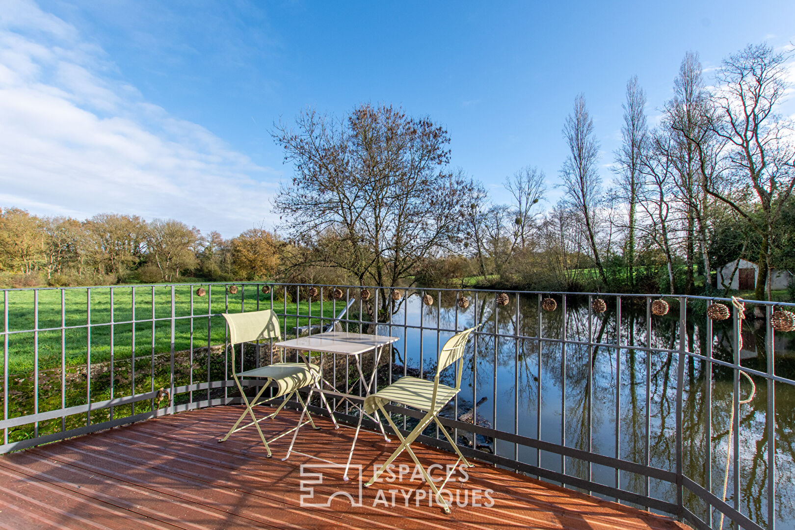 Ancien moulin à eau entièrement rénové