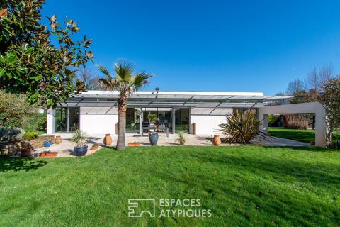 Lumineuse maison d&rsquo;architecte avec piscine en coeur de ville