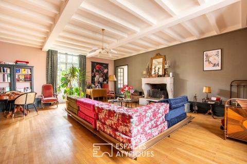 Superbe propriété bourgeoise au coeur du village : élégance et confidentialité