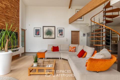 Élégante maison contemporaine entre lumière, volumes et intimité