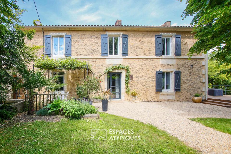 Maison ancienne rénovée avec piscine