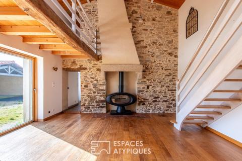 Chaleureuse maison en pierre au cœur de la campagne vendéenne