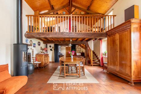 Maison de caractère familiale avec piscine au coeur d&rsquo;un écrin de verdure
