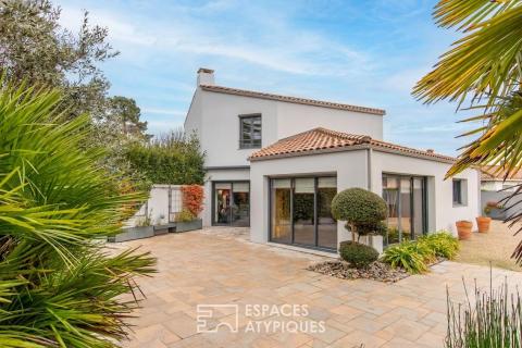Demeure contemporaine de prestige et son oasis de bien-être