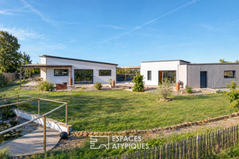 Maison contemporaine avec vue sur la campagne