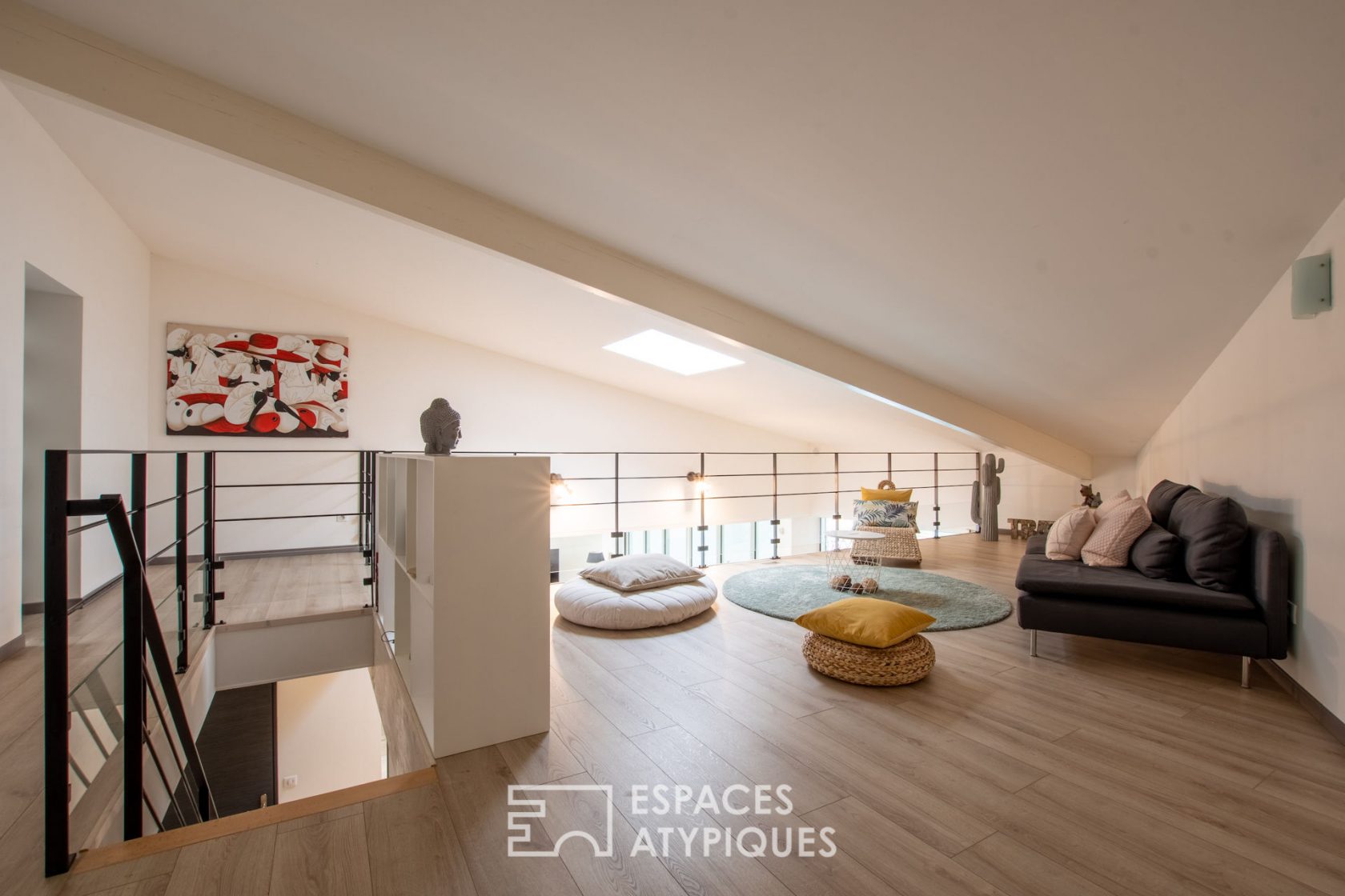 Loft confidentiel et chaleureux