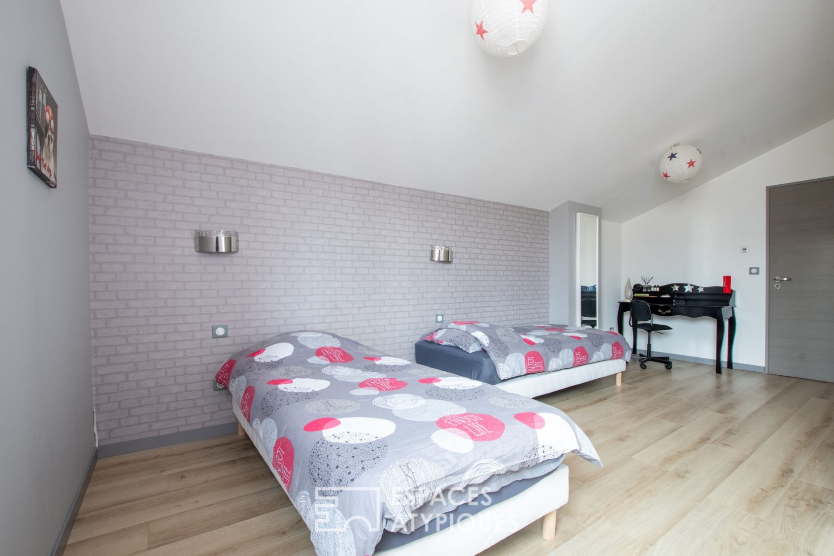 Loft confidentiel et chaleureux