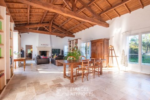 Villa familiale noble et sereine