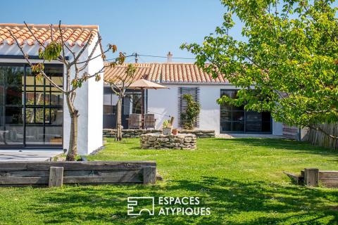 Contemporary oceanfront property with jacuzzi and terraces