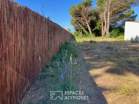 Building land 100 meters from the beach