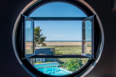 Contemporary villa with exceptional sea view