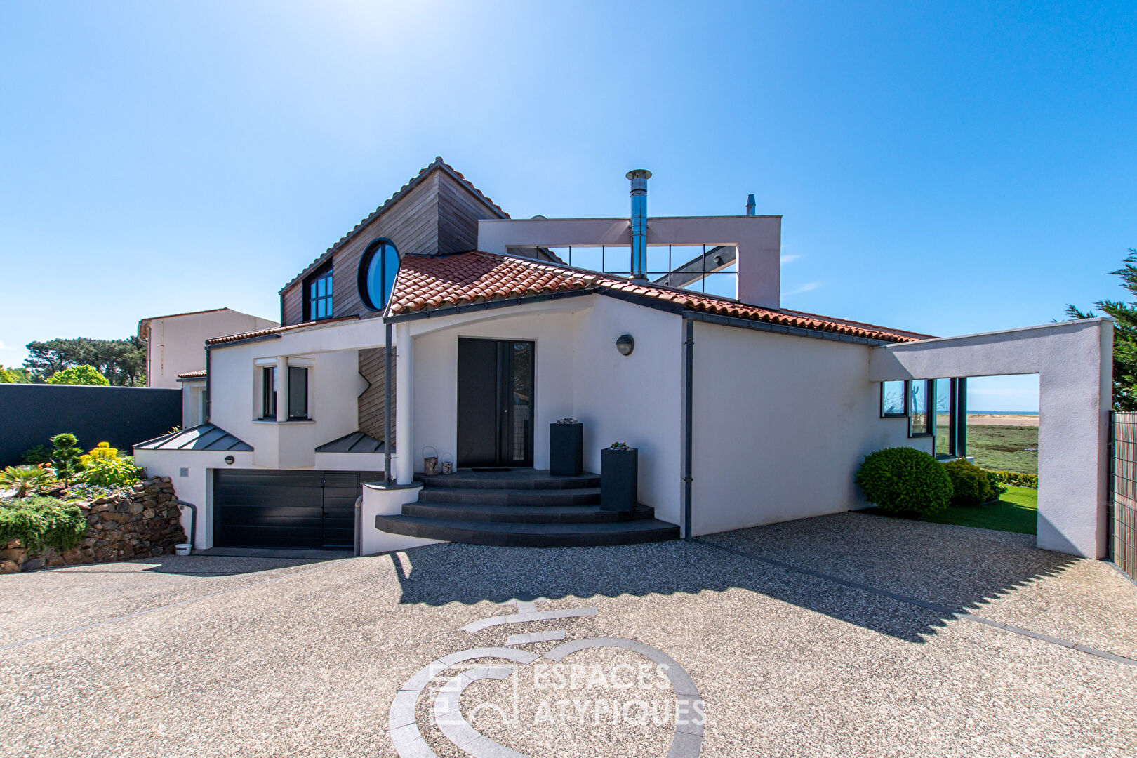 Villa contemporaine et sa vue exceptionnelle sur l’Océan