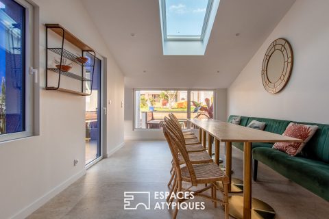 Family villa with outbuildings and swimming pool
