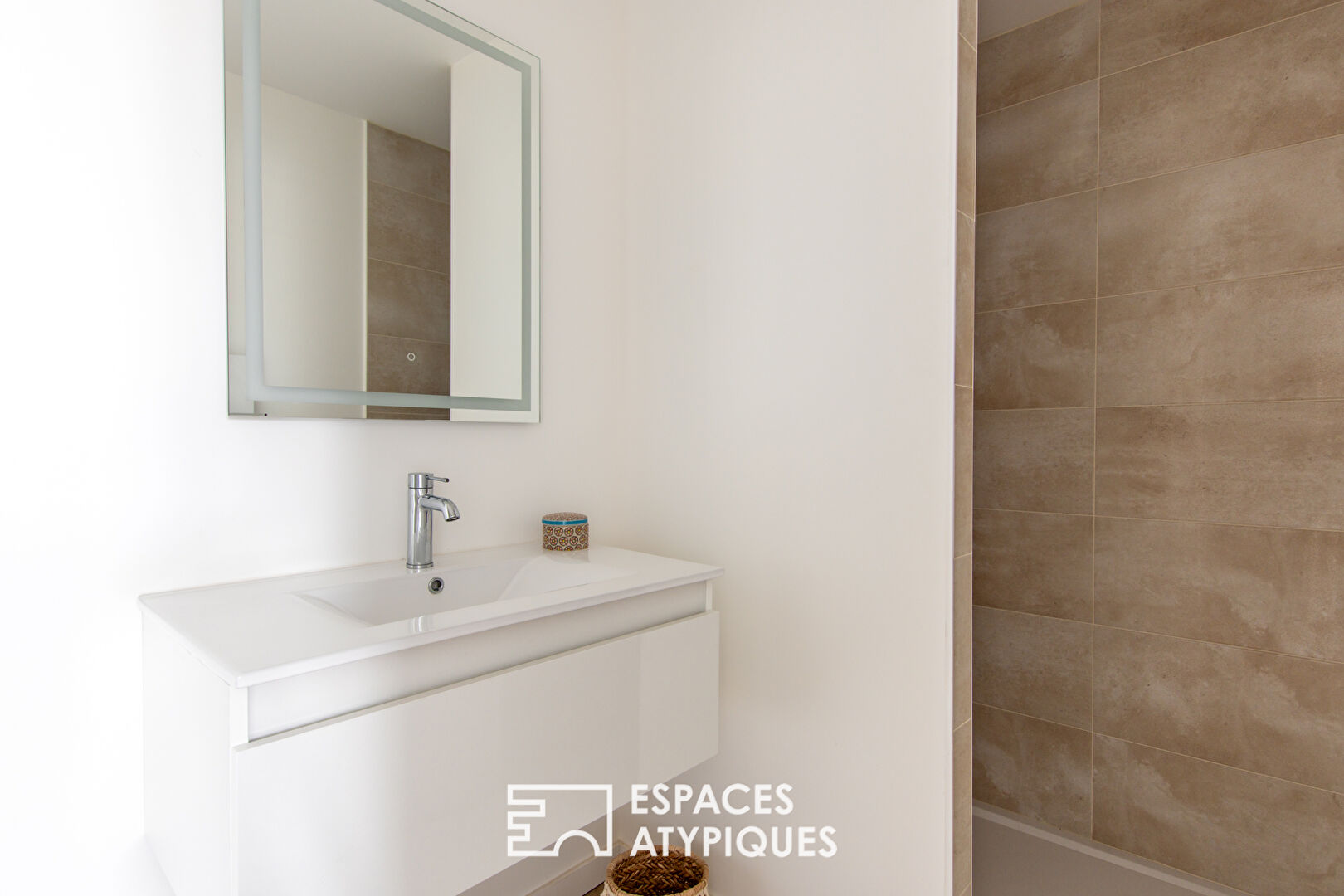 Maison d’architecte avec SPA et dépendance