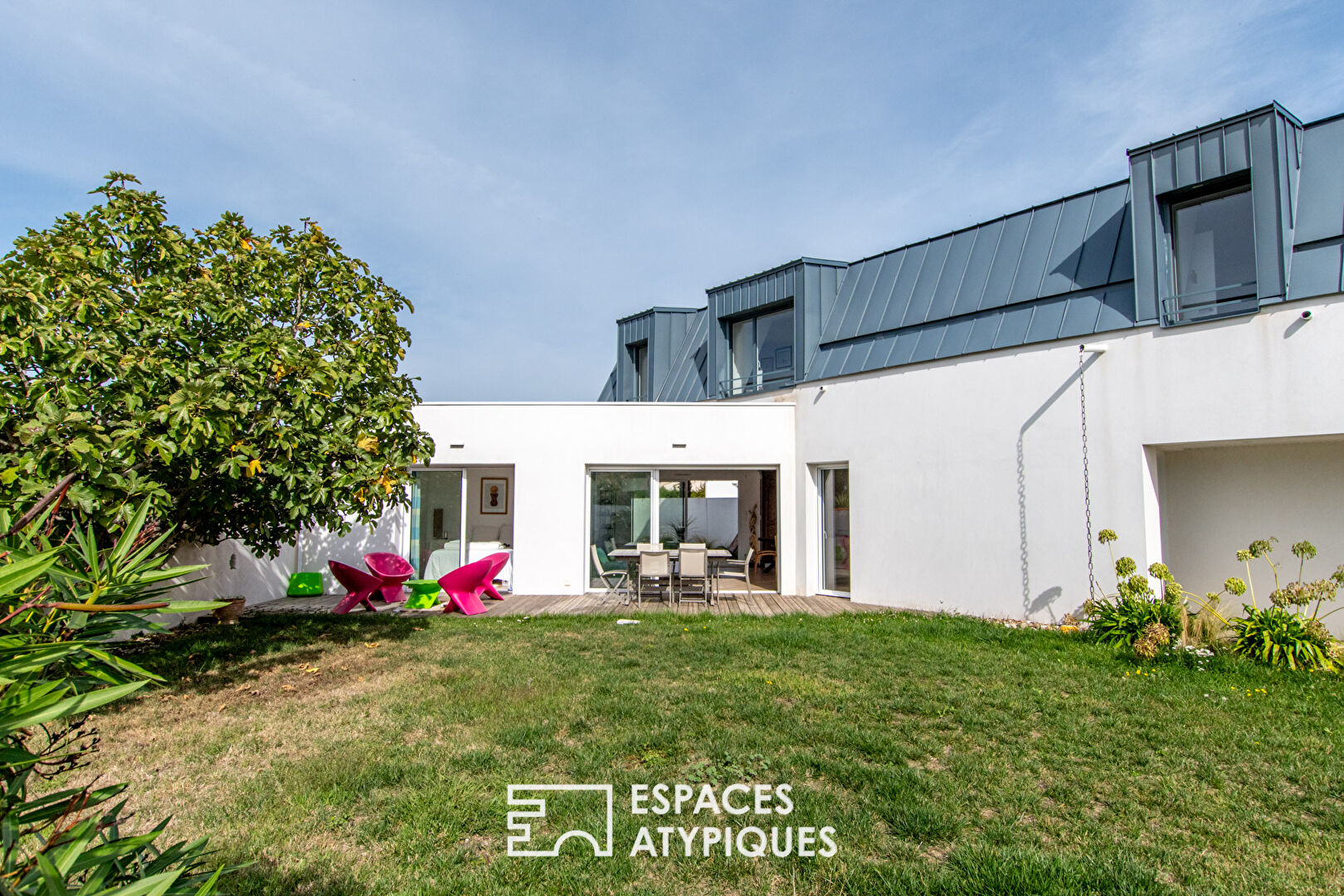 Maison d’architecte avec SPA et dépendance