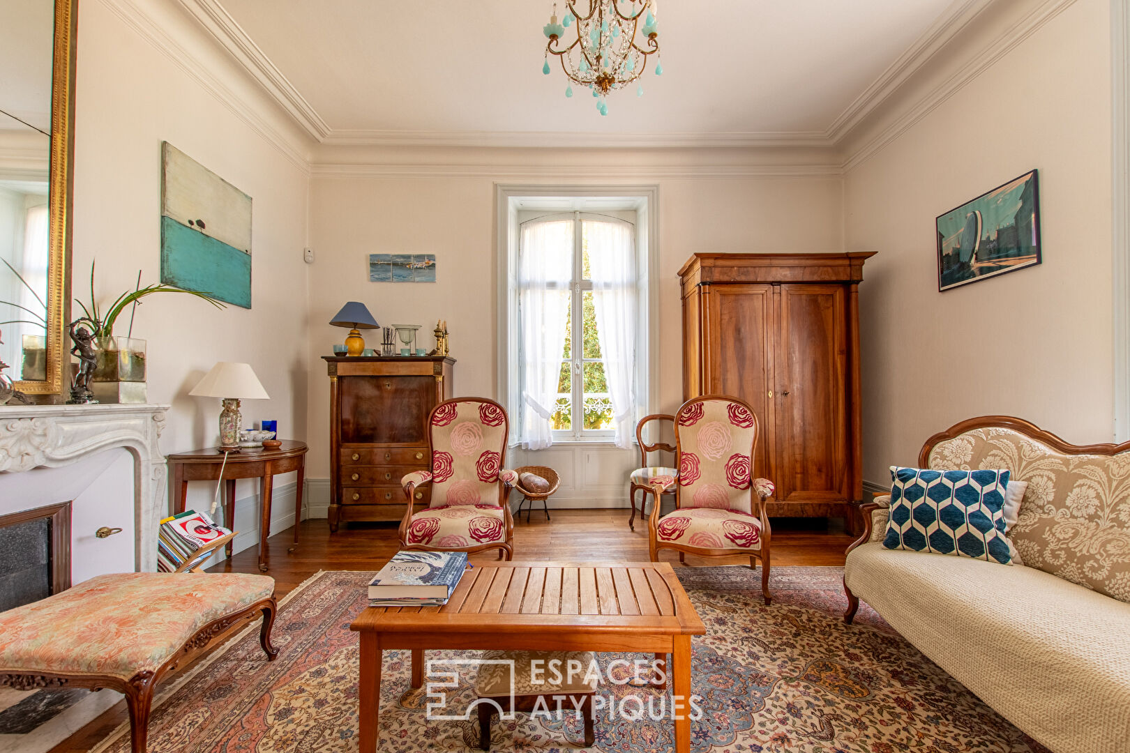 Elegant residence on the heights of Talmont-Saint-Hilaire