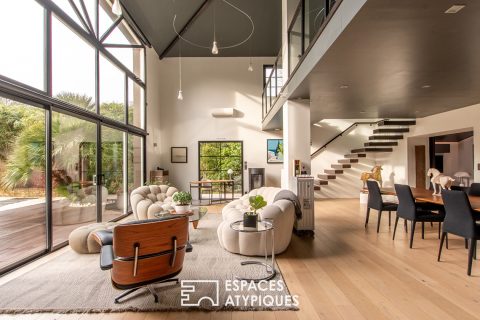 Villa contemporaine et parc paysager aux portes des plages