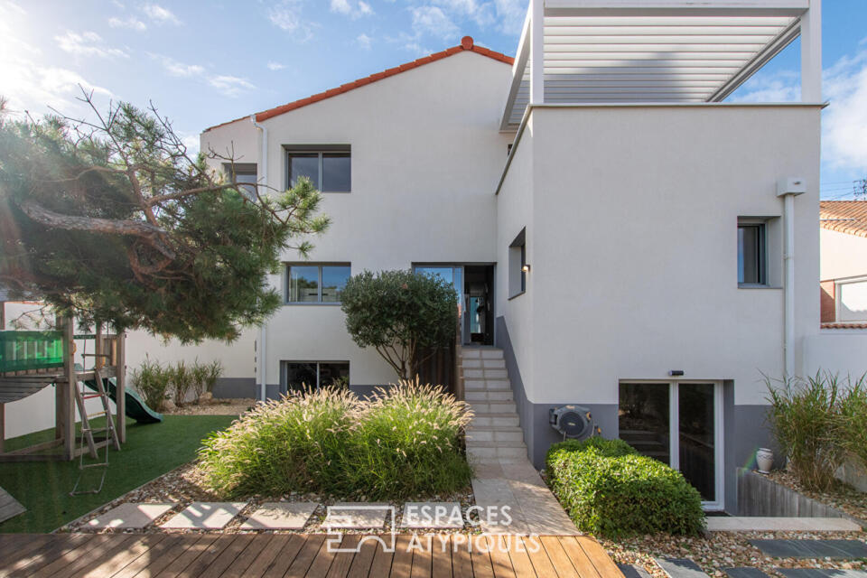 Maison d'exception avec rooftop et vue sur l'océan