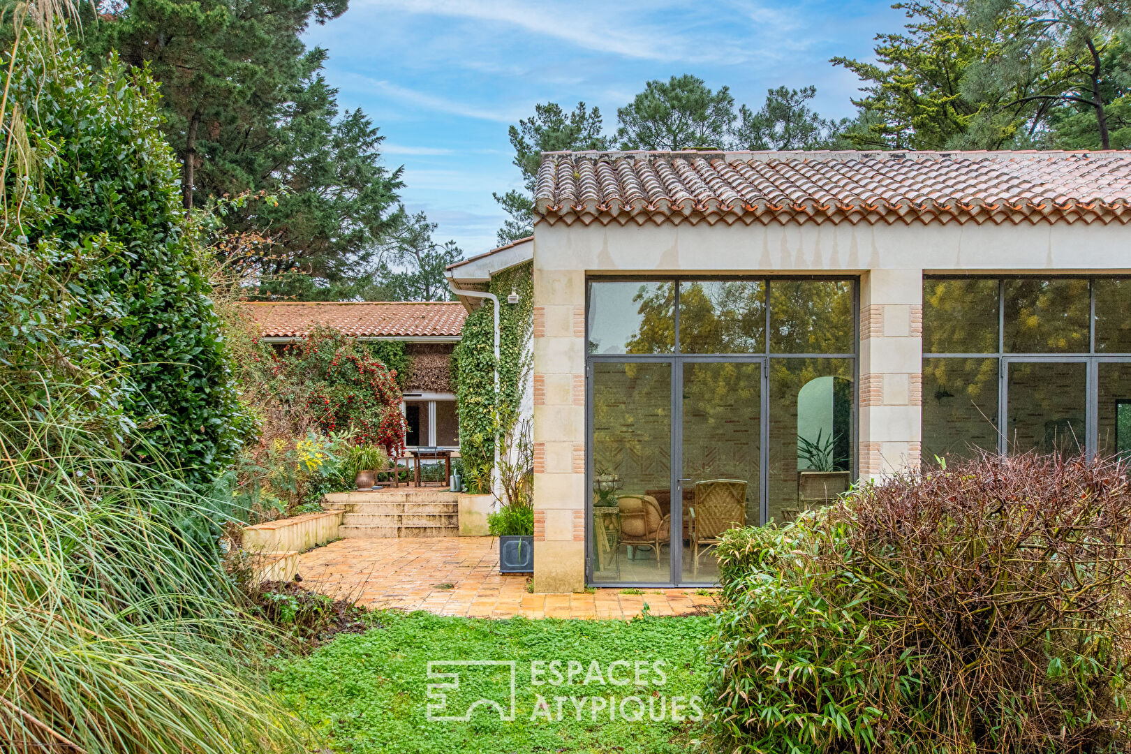 Villa de charme avec verrières et parc arboré aux portes de l&rsquo;océan